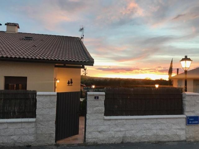 הוילה Ituero y Lama El Refugio De Segovia מראה חיצוני תמונה